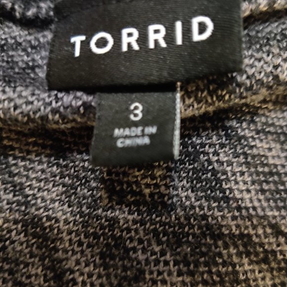 Torrid Dark Grey Zebra Jacquard Boyfriend Cardigan 3X - Picture 3 of 4